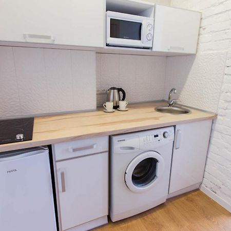 Cozy Apartment Beside Metro Yaroslava Mudroho, Universytet - Chernyshevska Str 95-6 Carcóvia Exterior foto