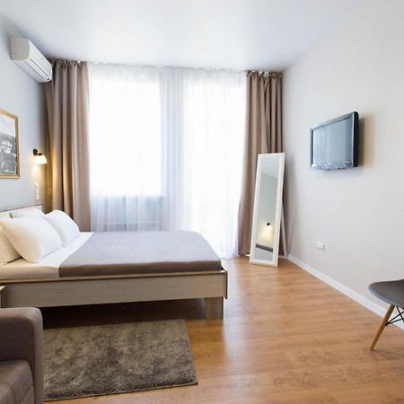 Cozy Apartment Beside Metro Yaroslava Mudroho, Universytet - Chernyshevska Str 95-6 Carcóvia Exterior foto
