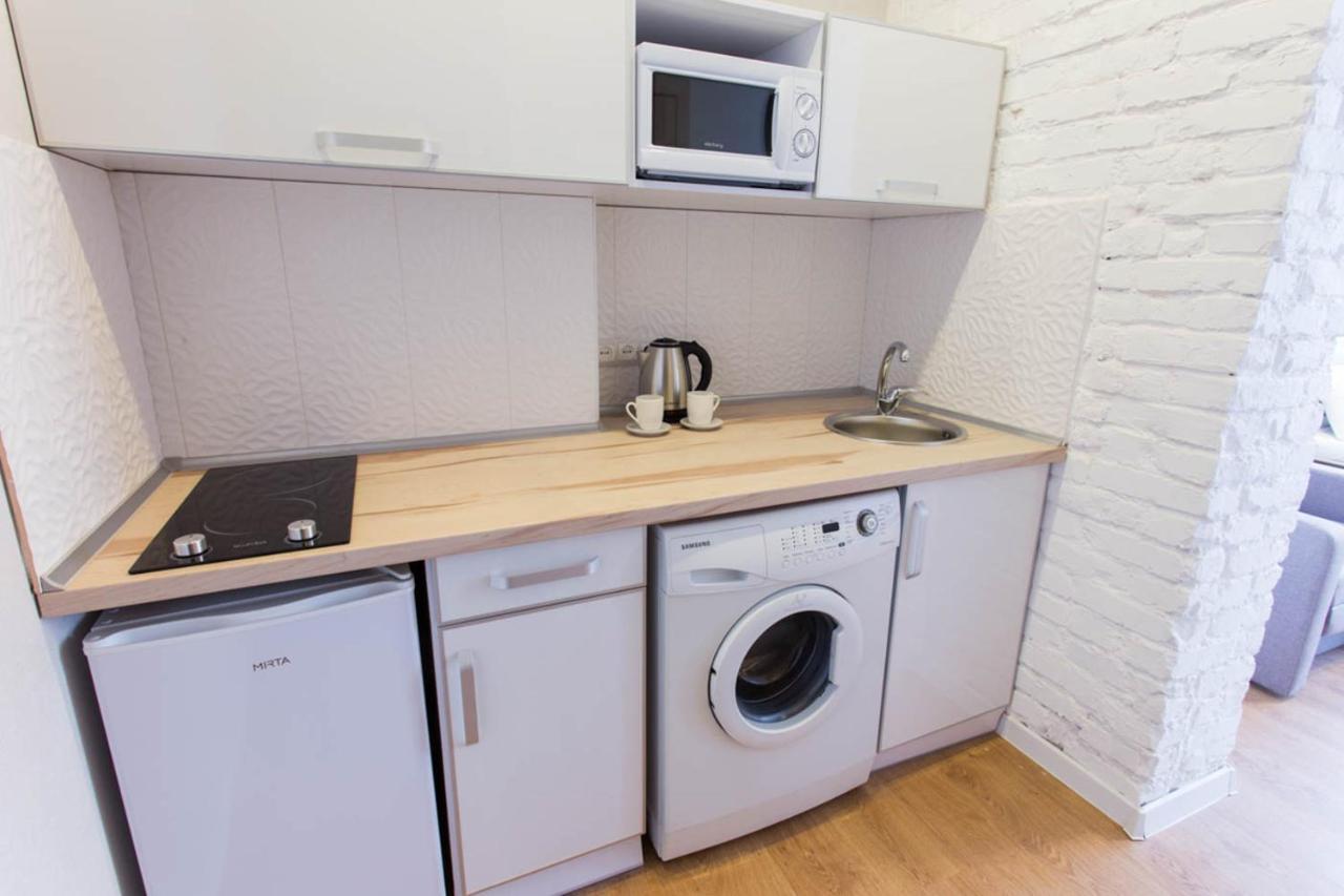 Cozy Apartment Beside Metro Yaroslava Mudroho, Universytet - Chernyshevska Str 95-6 Carcóvia Exterior foto