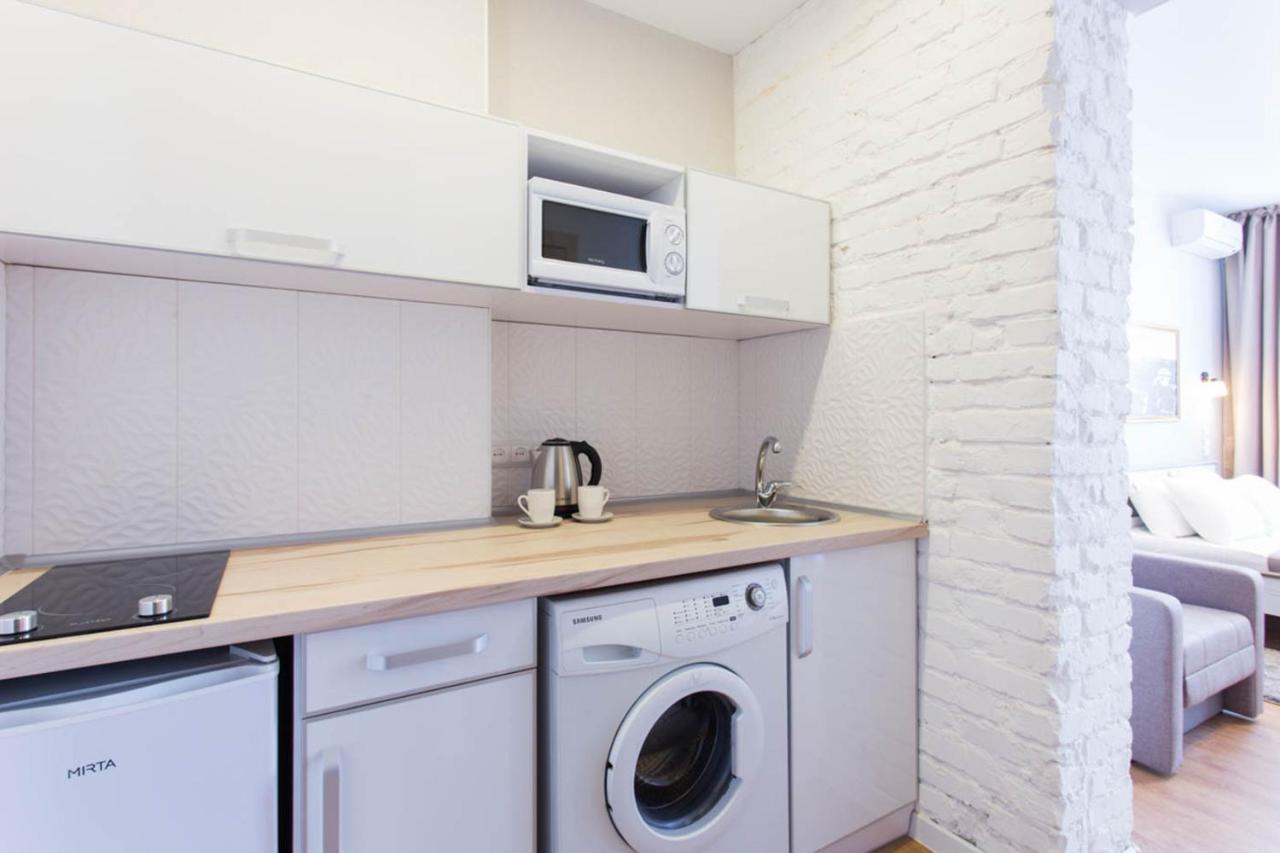 Cozy Apartment Beside Metro Yaroslava Mudroho, Universytet - Chernyshevska Str 95-6 Carcóvia Exterior foto